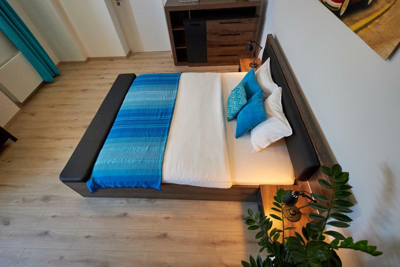 Le Monde Apartment Bratislava - Amazing 5Bdr In Downtown Exterior photo